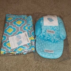 NWOT Carseat Canopy neutral set umbrella seatcover